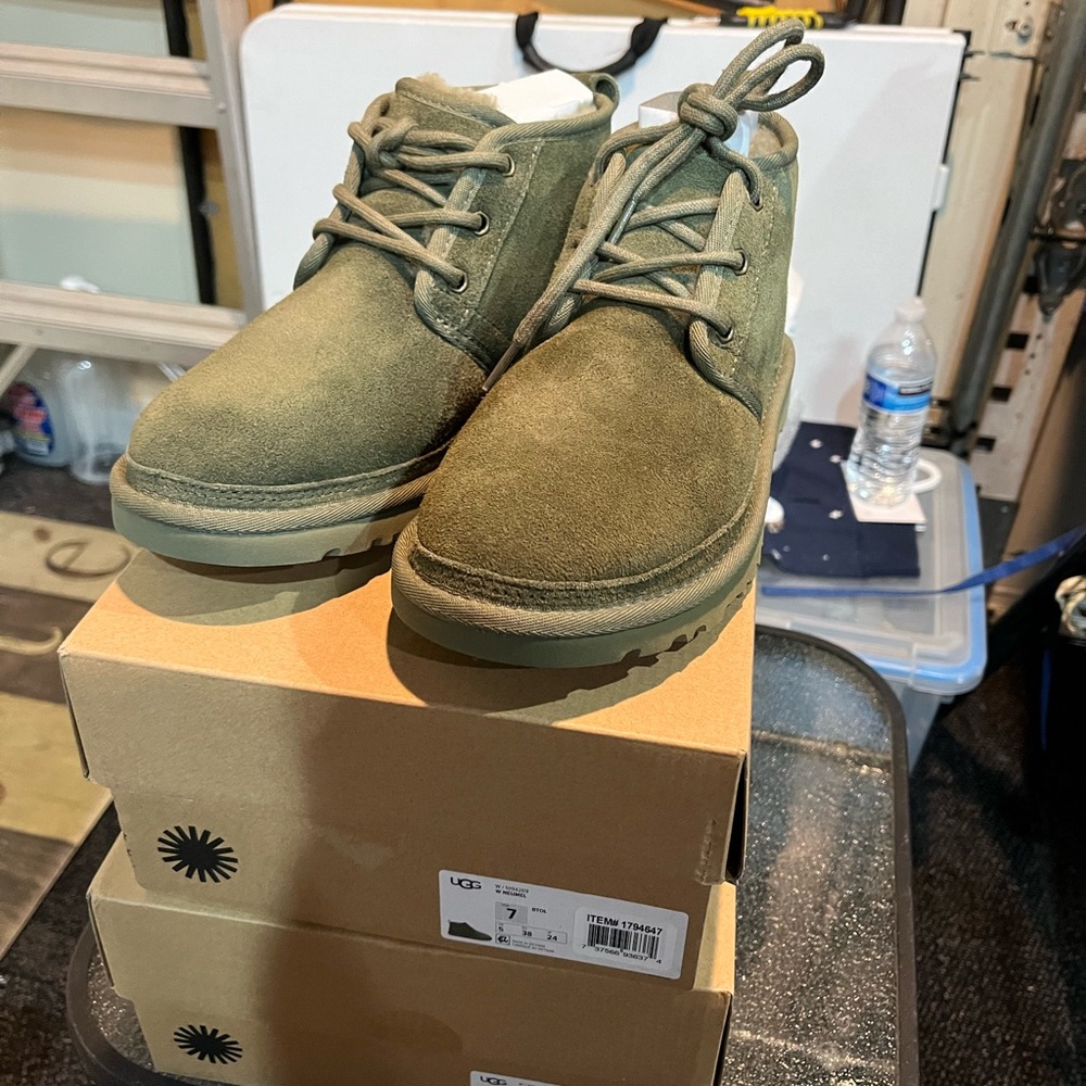 Women’s Uggs Classic Ultra Mini